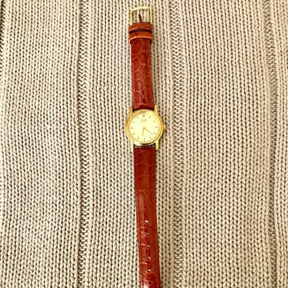 Citizen Quartz Women's watch with leather strap, like new - Picture 2 of 8